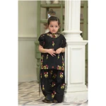 Aizal in phoolkari - Image 5