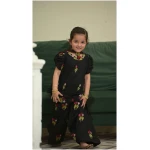 Aizal in phoolkari - Image 3