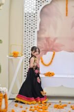 Black Rang Mahal - Image 7