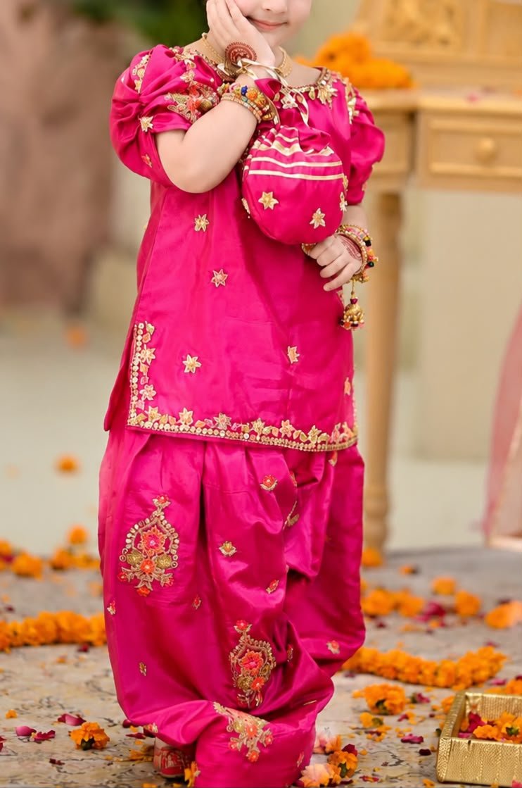 Gulaabi Phoolkari