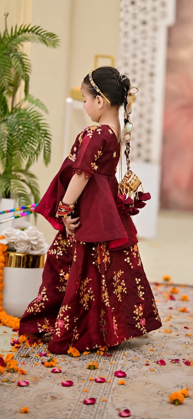 Maroon Phoolkari