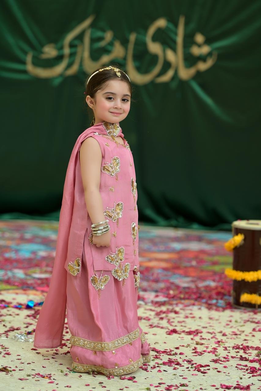 Gulabi Titlli