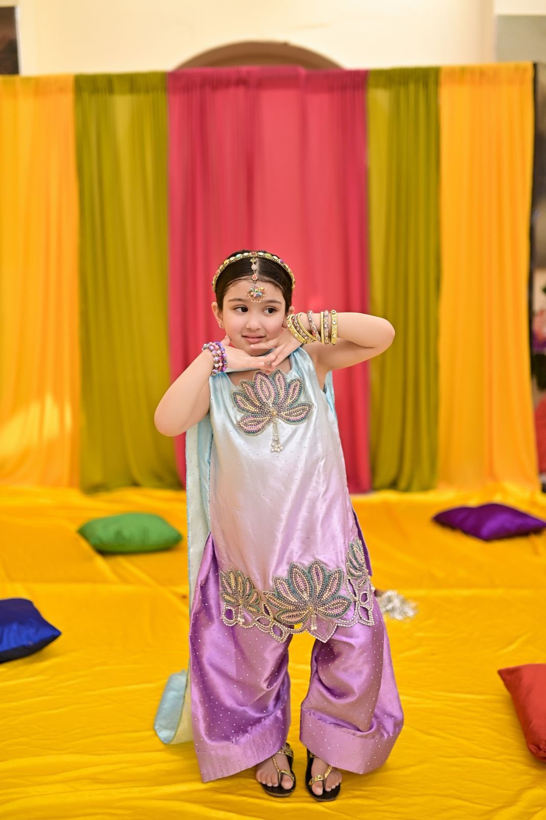 Gull E Neelofar Purple Shade