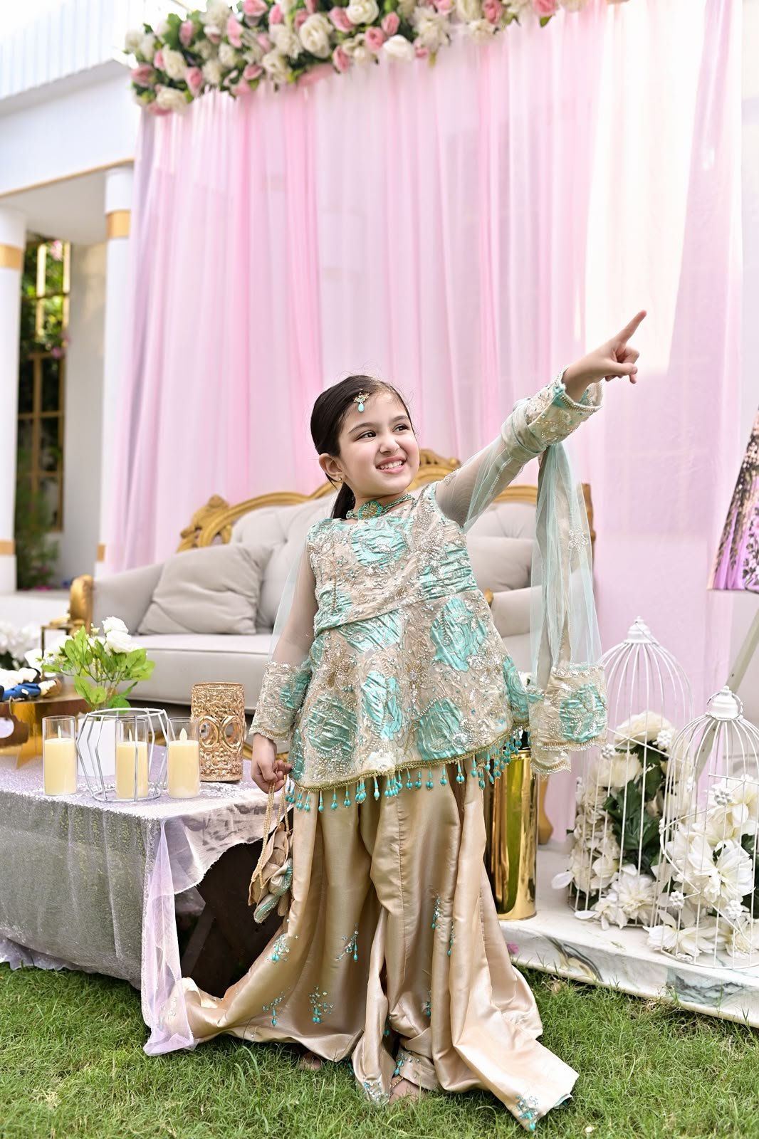 Noor e Feroza